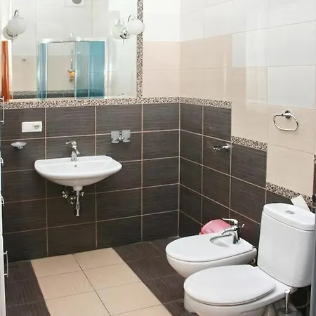 Апартаменти На Валовій Apartment
